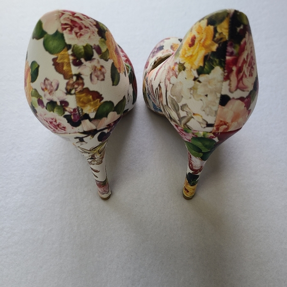 Bamboo Woman's High Heel Dress Shoes, Size: 7 - Picture 13 of 15